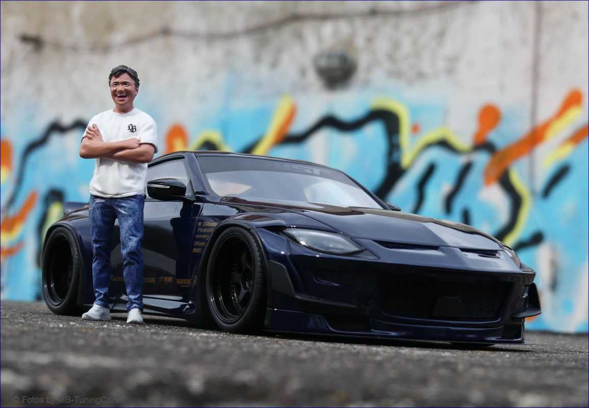 1:18 Nissan Fairlady Z - DarkBlue - Pandem Breitbau inkl. OVP